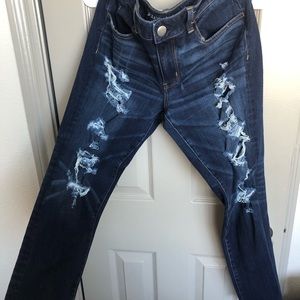American eagle distressed denim jeans